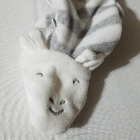 Carter's Baby 6 month fleece footed sleeper NWT. - Picture 2 of 5